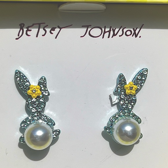 🐰 NWT Betsey Johnson Blue Rhinestone Pearl Bunny Post Earrings - Picture 4 of 9